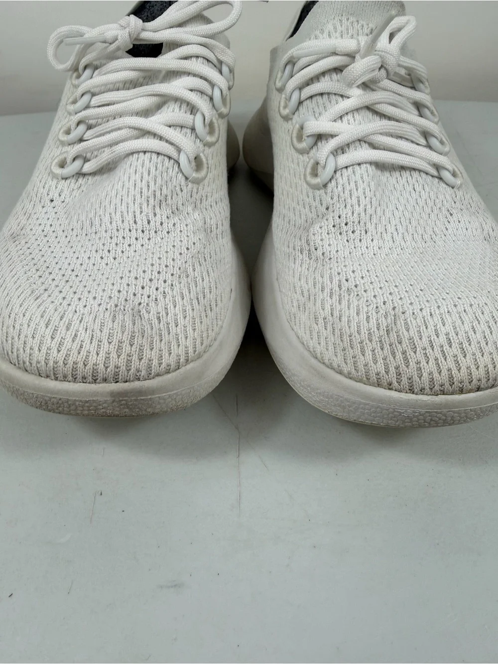 Allbirds Men’s Low Top Knit Lace-Up Athletic Sneakers White Casual Activewear